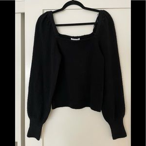 NWT puff sleeve sweater
